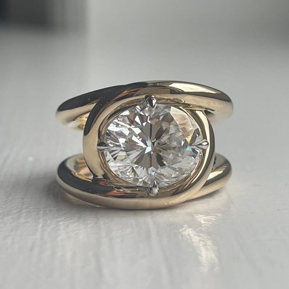Vintage Gold Zirconia Ring